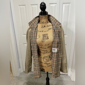 DAKS London Vintage Beige Women's Trench Coat Sz M